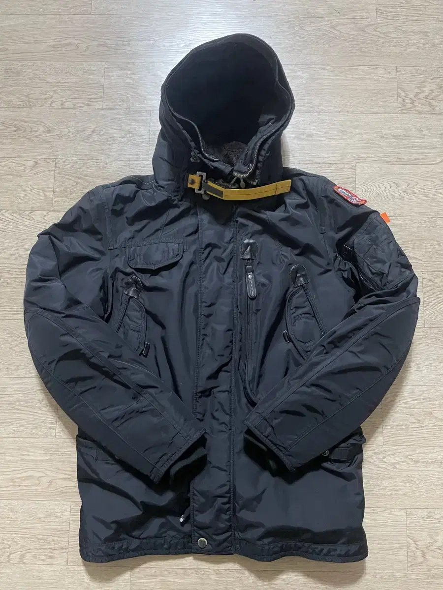 파라점퍼스 고비 size M  사이즈 교환 환영